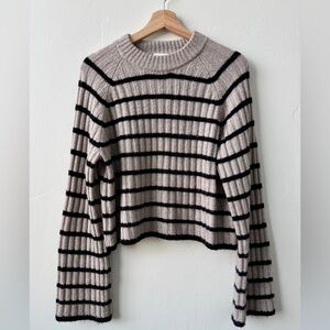 H&M Striped Boxy Fit Sweater | Flared Sleeves | Cozy Chic- Women's oversized S